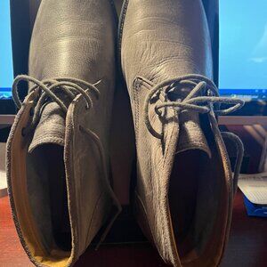 Cole Haan men's 8.5 Curtis Chukka II ankle high shoes